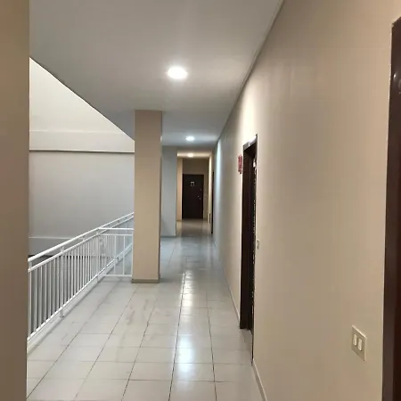 Sun Tower-center Of Lägenhet Tirana