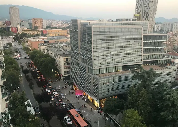 Sun Tower-center Of Lejlighed Tirana